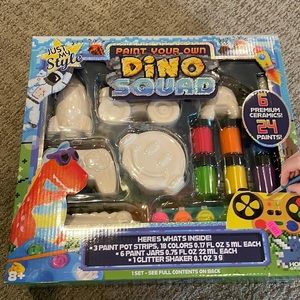 Paint Your Own Dino Squad Kit